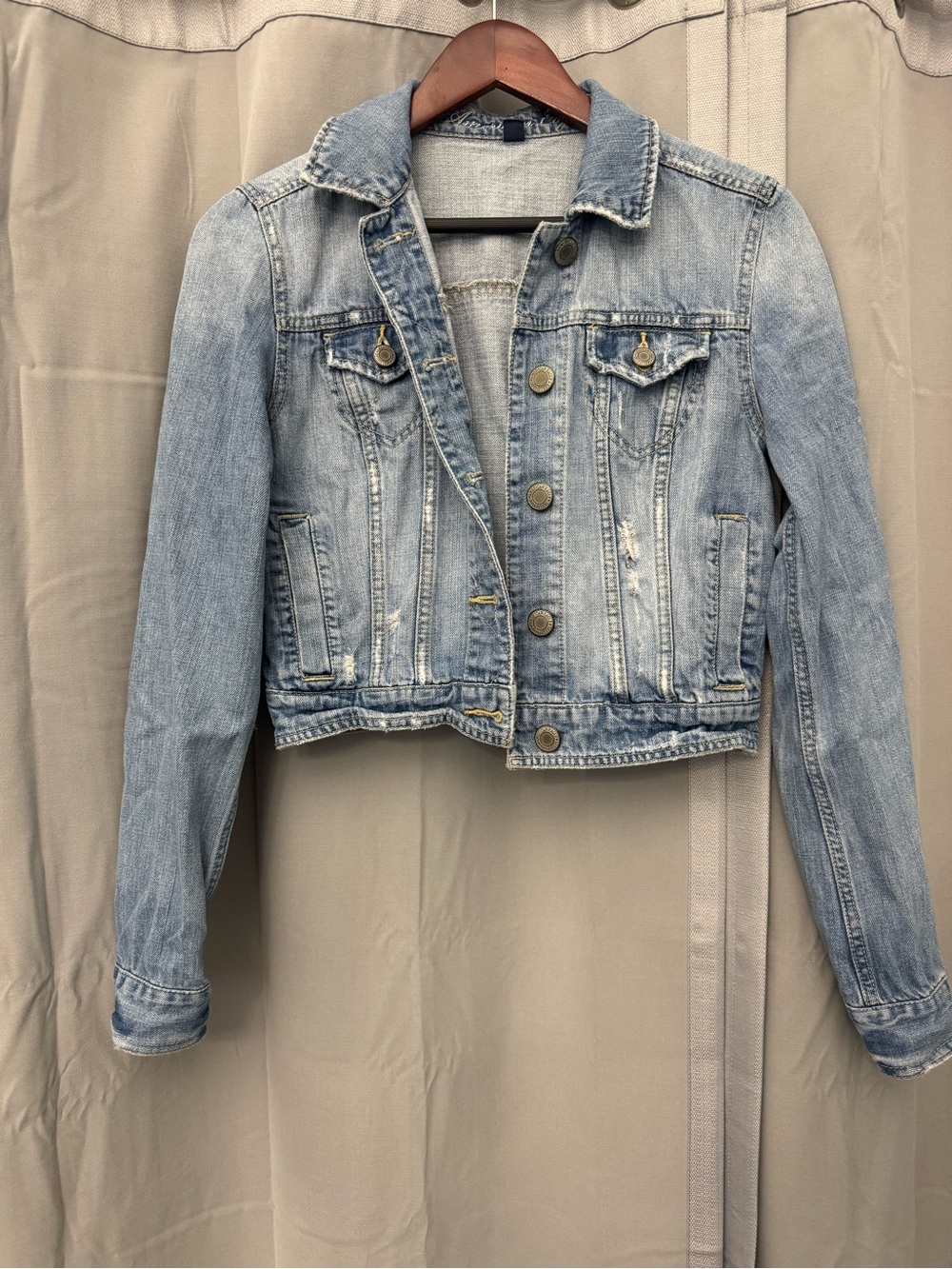 American Eagle womens crop jean jacket - size small